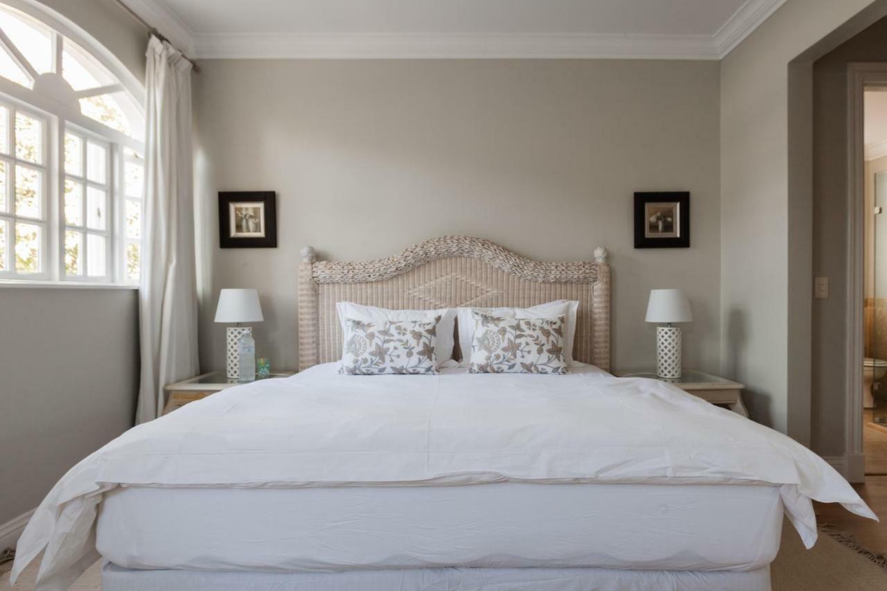 Treetops Retreat Hyde Park Guest house *
