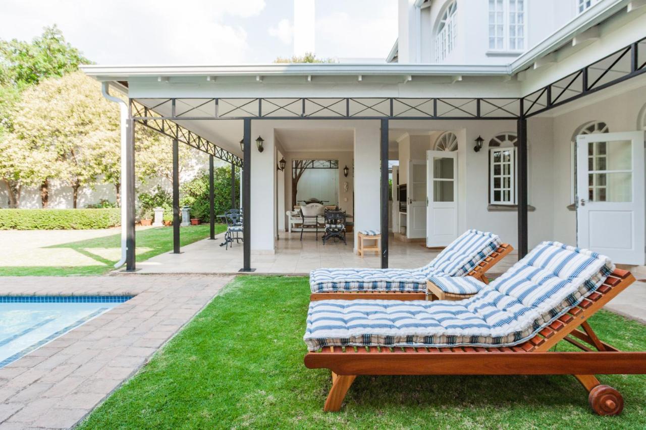 Treetops Retreat Hyde Park Johannesburg