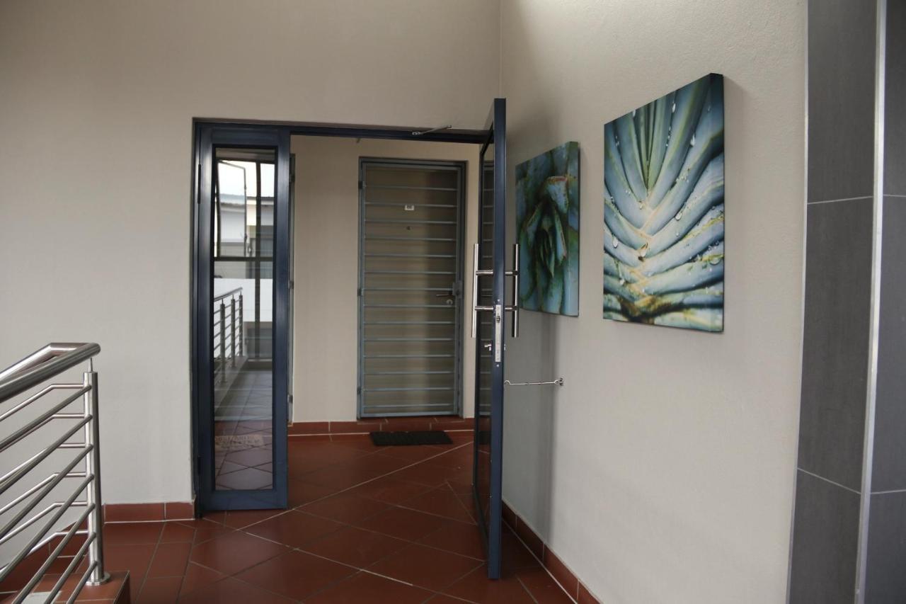 Apartment Zwelakho Furnished The Cube Johannesburg