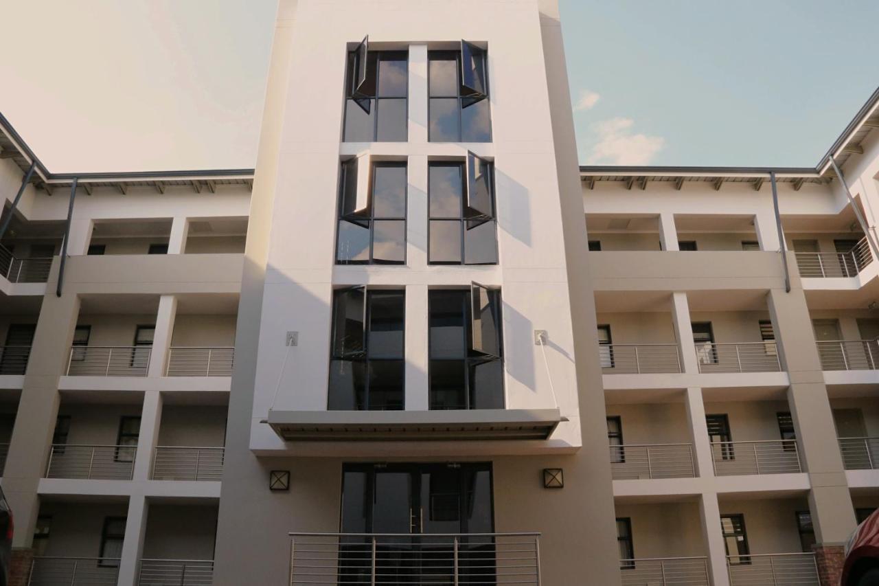 Zwelakho Furnished The Cube Apartment