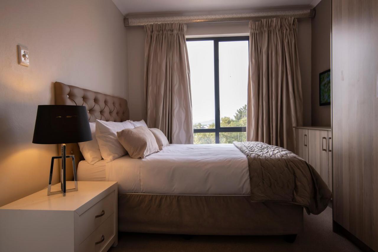 Zwelakho Furnished The Cube * Johannesburg