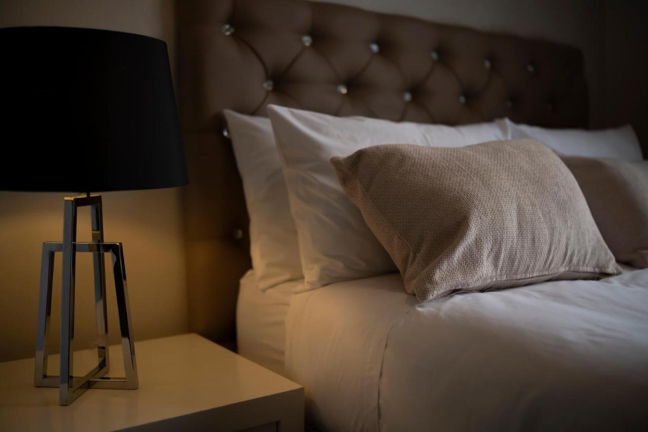 Apartment Zwelakho Furnished The Cube *