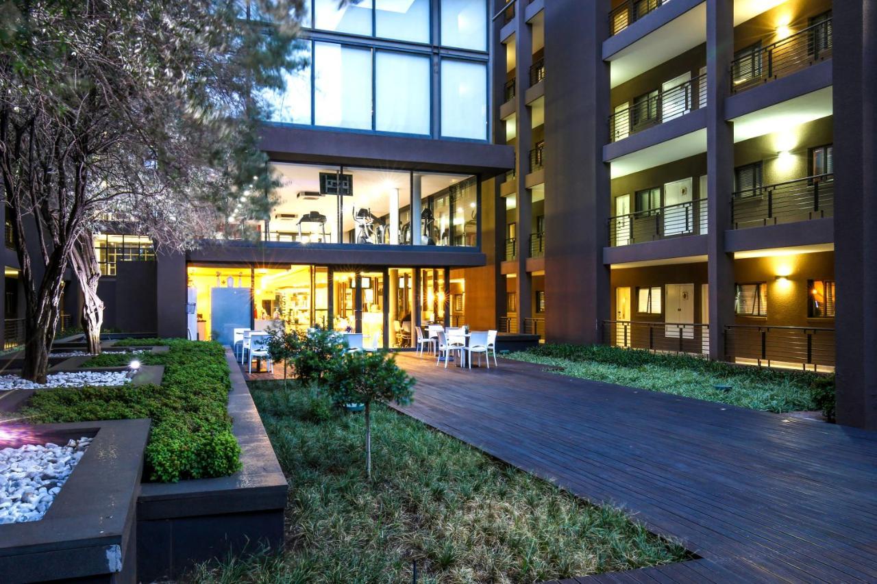 The Nicol And Aparthotel