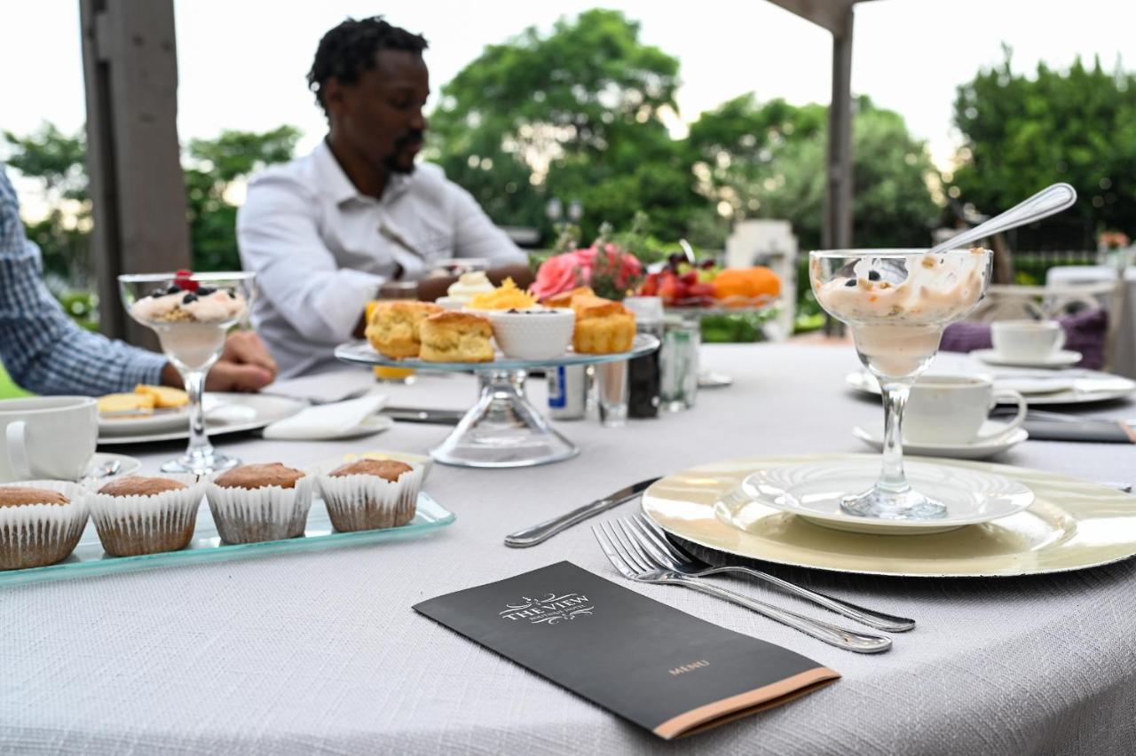 The View Boutique Khách sạn 5*