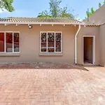 Chalet 5 Cosmos
