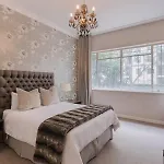 Modern Apartment In Rosebank