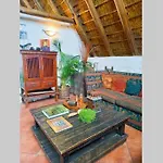 Pantera Lodge & Cheetah Cottage