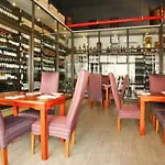 1 Bedroom Luxury Apartment Sandton Skye