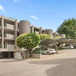 Antibes In West Road South Sandton Apartment