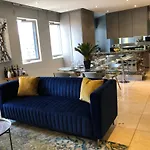 Joburg Gem With A Splash Of Chic & All The Vibe!