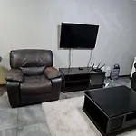 Executive 2 Bed Apartment, Free Wifi And Dstv
