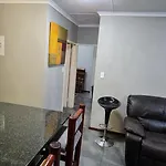 Executive 2 Bed Apartment, Free Wifi And Dstv