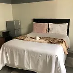 Devine Lodge Yeoville
