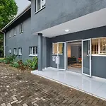 Inn & Out Sandton