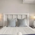 Hydro Sandton Penthouse Apartment