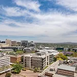 Hydro Sandton Penthouse Apartment
