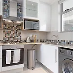 1 Bedroom Unit At Apex