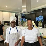 37 Alexandra Avenue, Self Catering Executive Apartment No Load Shedding And Water Outages
