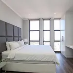 Sandton Smart Apartment Eleven
