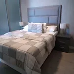 One Perfect Stay Rosebank