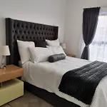 Bryanston One Bed Apartment