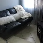 Bloubosrand Guest House