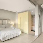 Melrose Arch Luxury Apartment - With Generator