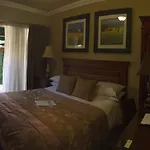 Le Cozmo Guesthouse