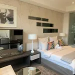 Sandton Skye Stylish Apartment Free Wifi & Gym