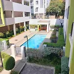 Stunning, Modern 1 Bedroom Apartment Sandton
