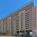 Great 2 Bedroom, Serviced Apartment, Views, Pool!