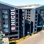 The Nicol Hotel And Apartments