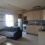 Mount Royal 31 - Large 1 Bed With Balcony