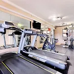 Westpoint Glammys Suites