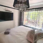 Upmarket 3 Bedroom Apartment