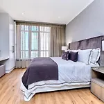La Vista Dream Apartments Luxury & Modern With City View And Inverter Back Up!