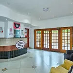 Inn & Out Sandton Park