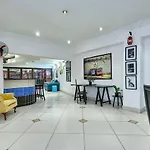 Inn & Out Sandton Park