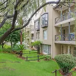 Modern 2 Bedroom Apartment In Vibrant Melville 99