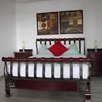 Cosy Serene Condo In Newtown Johannesburg With Wifi