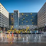 Paradise In Jewel City