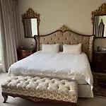 Sandton Emperor Apartment