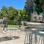 Ease Guesthouse