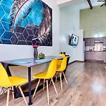 Charming House In Sandton With An Inverter