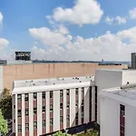 Tyrwhitt Serviced Apartments In Rosebank