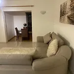 T&M Guesthouse