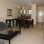 Central & Secure 2-Bedroom Sandton Apt.
