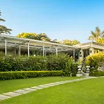 Fairlawns Boutique Hotel & Spa