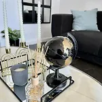 Apartment In 12 Decades - 605