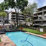 1 Bedroom, 2 Bathroom Apartment In The Heart Of Sandton